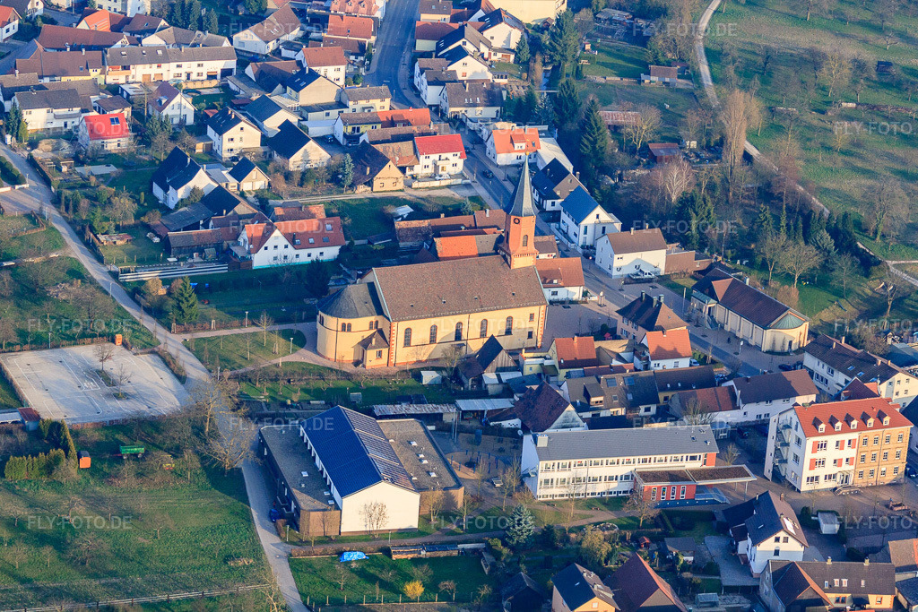 Luftbild: Kath. Kirche Keuz Erhöhung in Steinmauern im Bundesland Baden-Württemberg in Deutschland. Foto: IMG_62626.jpg vom 07.03.2014 durch Werner Riehm/FLY-FOTO.de