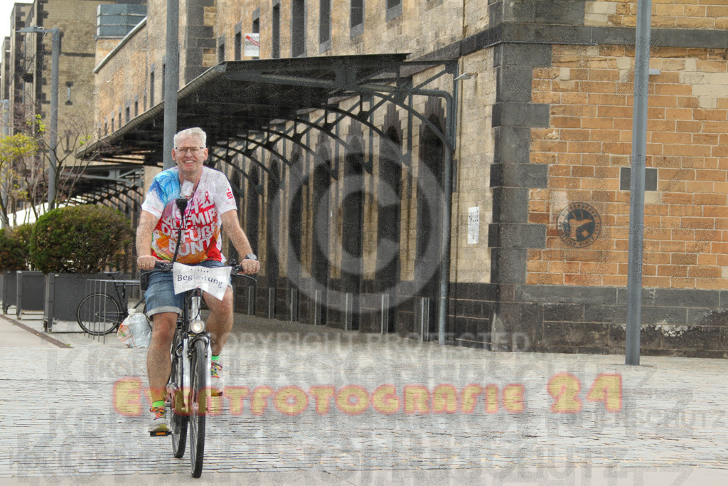 250920_1314_EV4_5157 | Sportfotografie im Rhein-Sieg Kreis, Köln, Bonn, NRW, Rheinland Pfalz, Hessen, etc. Unser Tätigkeitsfeld umfasst den Laufsport vom Volkslauf über den Marathon, Duathlon, Triathon bis zum Ultralauf wie Kölnpfad Ultra oder Schindertrail.