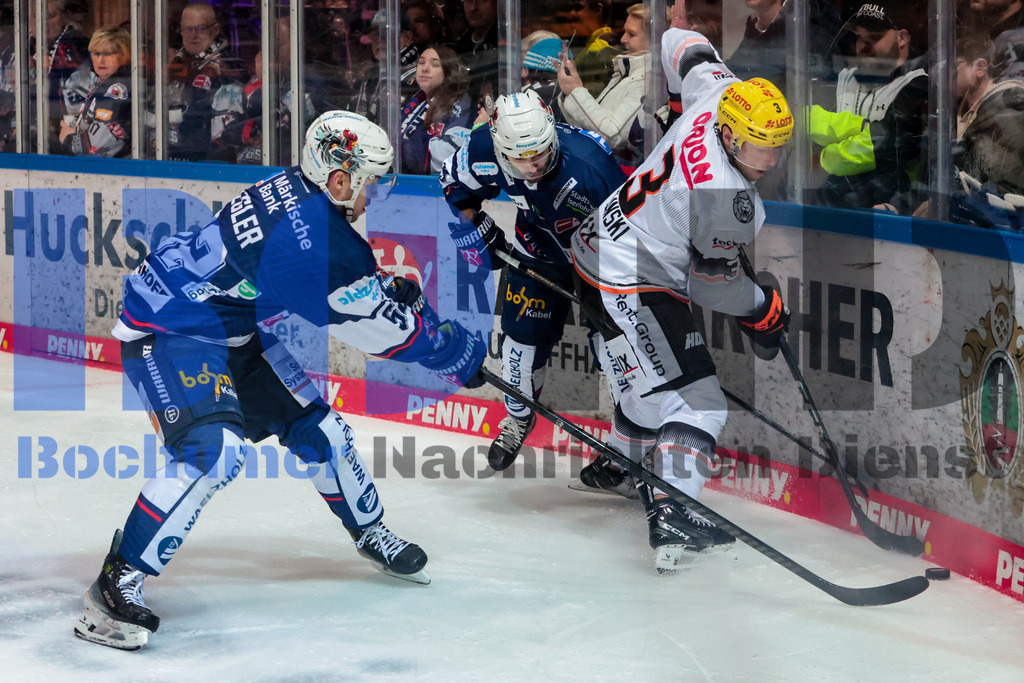 SES_ISEFRA20250130-26 | bond - Realisiert mit Pictrs.com