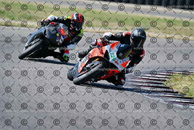 26bt04-0190 | markuskiefer.com - Realisiert mit Pictrs.com