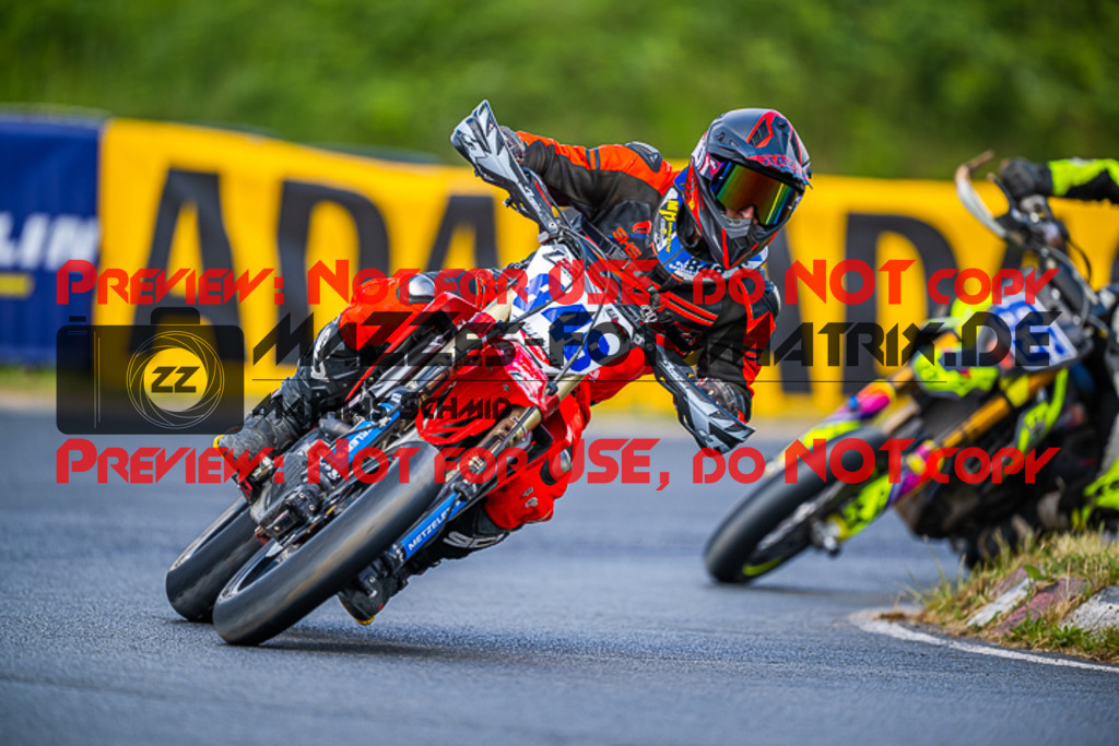 MaZZes_FotoMatrix_220528_2155 | Fotograf Mathias Schmid
Sportfotograf,
Eventfotograf,
Hochzeitsfotograf,
Portraitfotograf