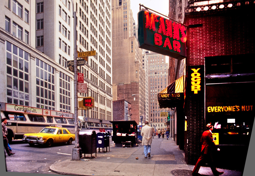 05USA_NYC_street_1980_9817 | Beegebilder online. 
BIldarchiv von Beege Fotodesign mit ausgewählten Werken, die sich besonders gut für die Dekoration Ihrer Räume oder Wände eignen. 