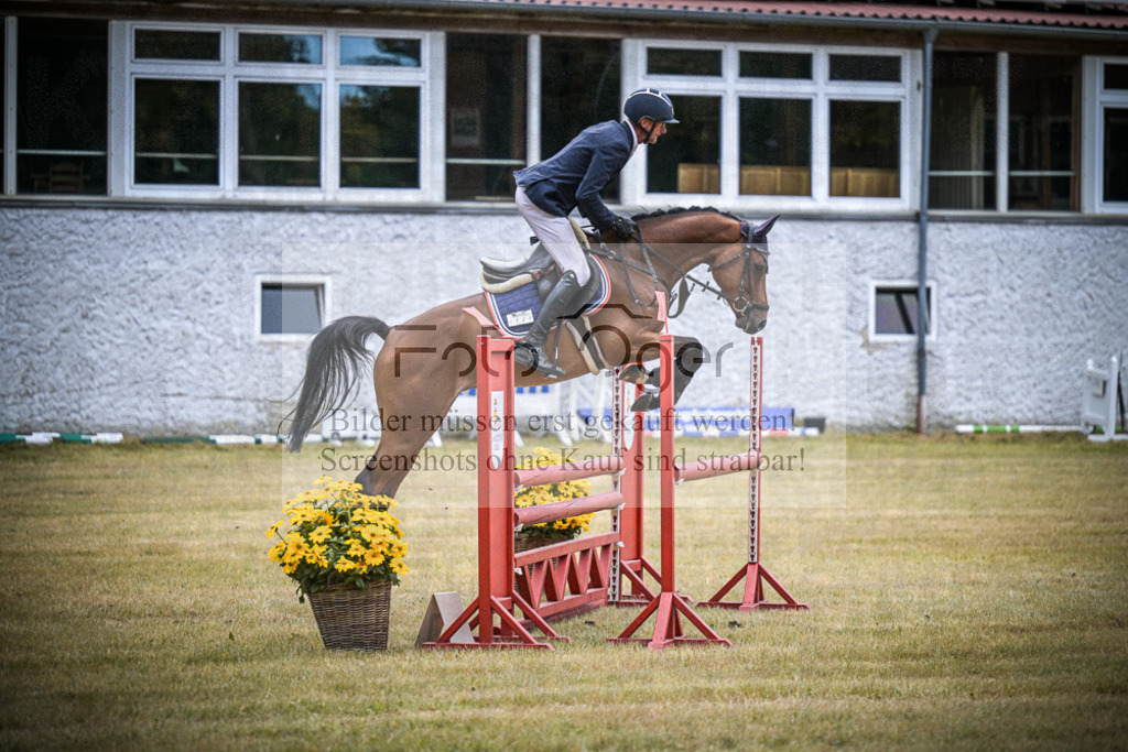 DOS_0209 | Entdecke hochwertige Reitturnierfotos von Foto Oger. Professionell, emotional und authentisch – jetzt Lieblingsmomente im Shop bestellen.Deutschlandweite Turnierfotografie. - Realisiert mit Pictrs.com