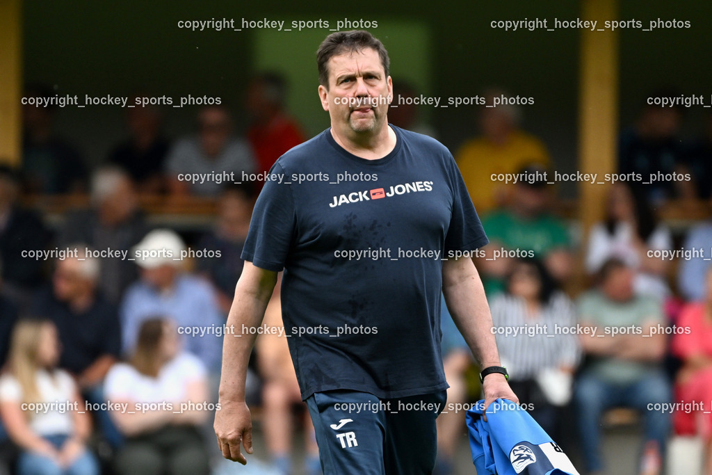 ATUS Velden vs. SV Dellach Gail | Headcoach Dellach Gail Wolfgang Wilscher, ATUS Velden vs. SV Dellach Gail, ATUS Velden vs. SV Dellach Gail am 03.05.2025 in Velden (Wald Arena Velden), Austria, (Photo by Bernd Stefan)