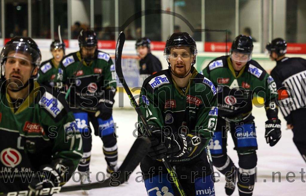 2023-02-19_111_TSV_Erding_gegen_VfE_Ulm-Neu-Ulm | Erding, Deutschland, 19.02.2023:
Eishockey, Bayernliga Meisterrunde Gruppe B 2022 / 2023, 5. Spieltag, TSV Erding gegen VfE Ulm/Neu-Ulm, Endergebnis: 

Roni Rukajärvi (Erding Gladiators, #61)

Foto: Christian Riedel / fotografie-riedel.net