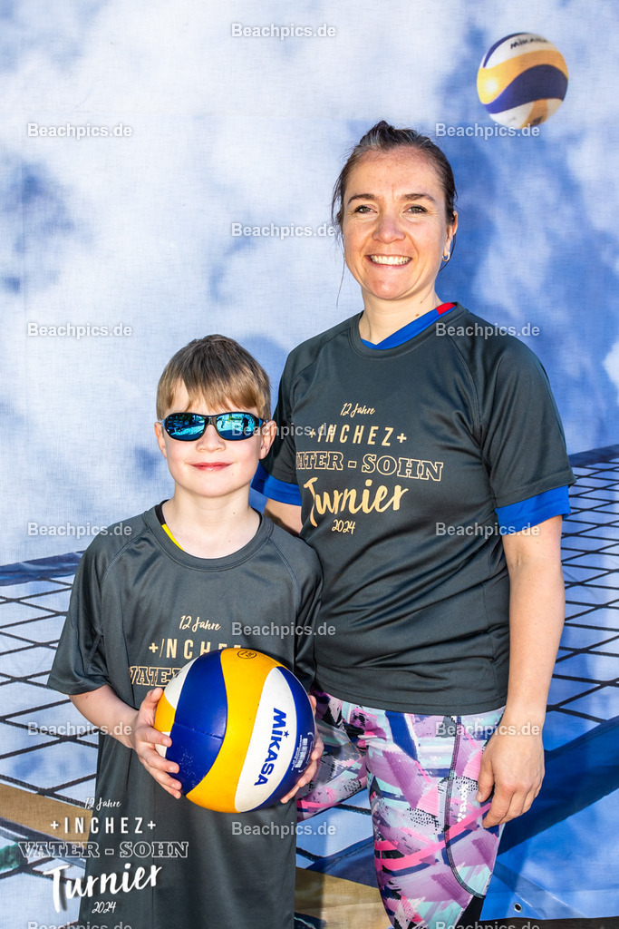 2024-00099888-Vater-Sohn-Turnier-2 | 09.05.2024; Berlin Foto: Gerold Rebsch - www.beachpics.de