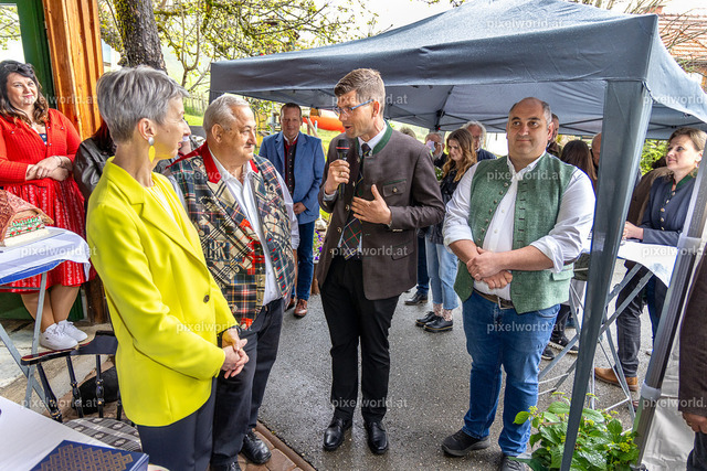 Verleihung des Ehrenzeichen des Landes an Hanebauer ÖR Johann Kraßnig sen. | Bildershop von pixelworld.at - Realisiert mit Pictrs.com