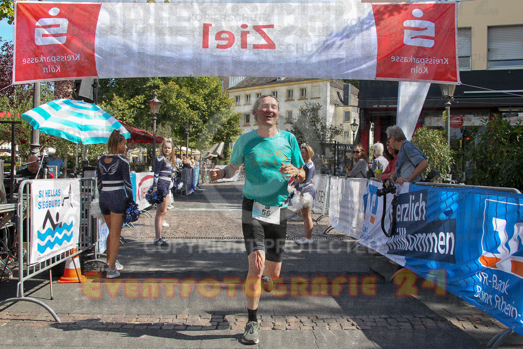 250824_1230_EV4_9257 | Sportfotografie im Rhein-Sieg Kreis, Köln, Bonn, NRW, Rheinland Pfalz, Hessen, etc. Unser Tätigkeitsfeld umfasst den Laufsport vom Volkslauf über den Marathon, Duathlon, Triathon bis zum Ultralauf wie Kölnpfad Ultra oder Schindertrail.