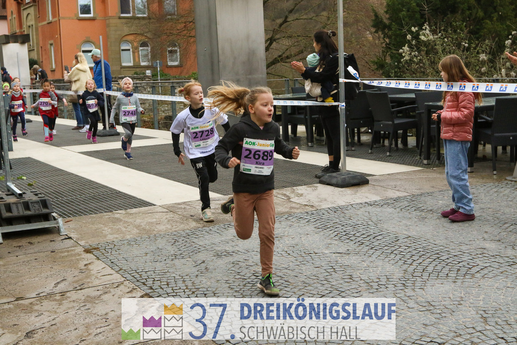 AOK JuniorCup 400m | 3Koenigslauf 2023 - Realisiert mit Pictrs.com