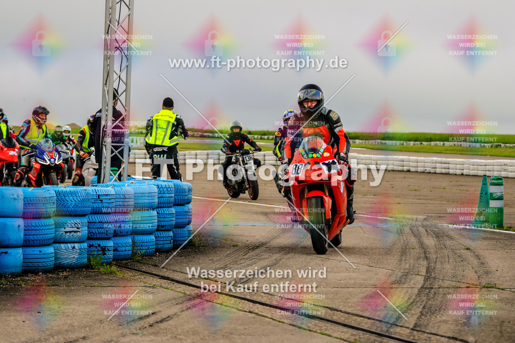 MotoTeam-7920 | Hier findet Ihr Bilder von Touristenfahrten auf der Nürburgring Nordschleife oder von anderen Veranstaltungen die ich besucht habe. Viel Spass beim Durch Schauen 