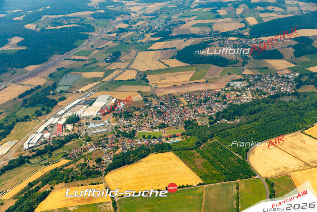 Die Luftaufnahme Aschbach - Schlüsselfeld wurde 2022 vom Flugzeug aus (keine Drohne) erstellt. Hohe Auflösung -für große Poster und Wandbilder geeignet - Garantiert!