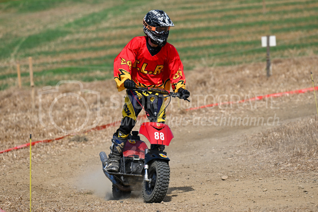 Motortrotti-Rennen Buch am Irchel - 19. August 2023 | Motortrotti-Rennen Buch am Irchel
Buch am Irchel, Kt. Zürich
Bild: Sportfotografie Markus Aeschimann | www.markus-aeschimann.ch - Realisiert mit Pictrs.com