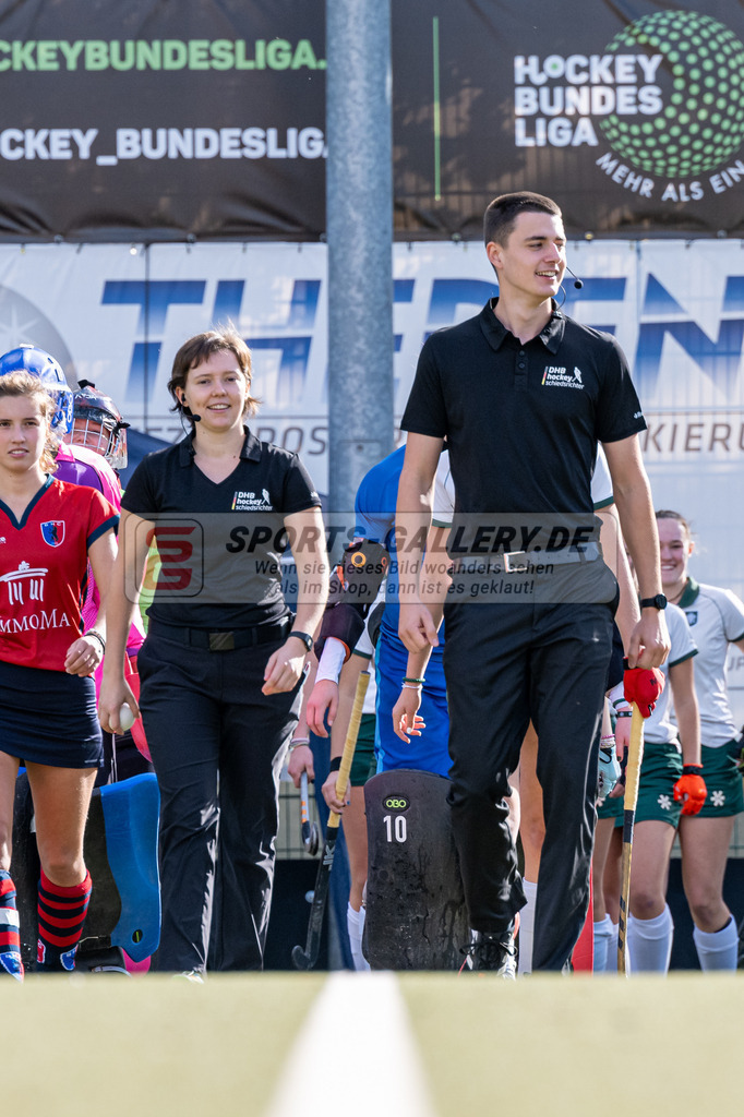 SFE_20231021_0017 | Deutsche Meisterschaft Weibliche U16 Halbfinale Uhlenhorst Mülheim - Berliner HC am 21.10.2023 in Köln (Düsseldorfer Hockeyclub 1905 e.V.), Photo: Stephan Fehrmann 2023 (Sports-Gallery)