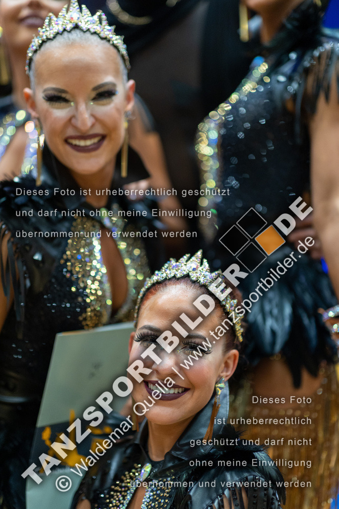 20230114-14810 | Hier finden Sie Tanz Bilder vom Latein und Standard Formationen tanzen. Sportbilder vom Tanzsport. Schöne Fotos und von Weltmeisterschaft, Europameisterschaft, Bundesliga, Regionalliga, Oberliga und Landesliga sowie von GOC Stuttgart, DanceComp, WM Bremen