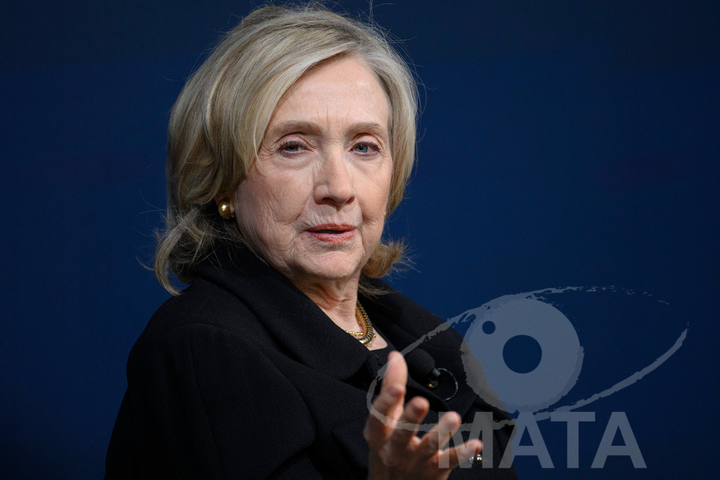 _DWA3786 | Die US-Politikerin Hillary Clinton auf der Veranstaltung Bridging Scholarship and Statecraft im Rahmen der Münchner Sicherheitskonferenz 2026. München, 13.02.2026 Bayern Deutschland  - Realisiert mit Pictrs.com