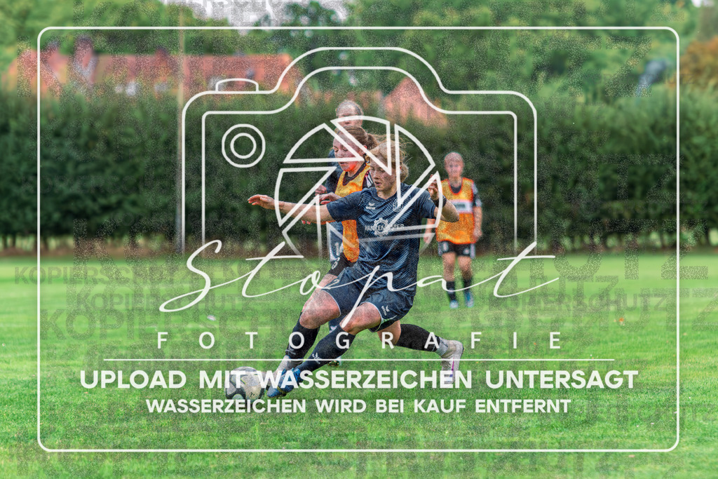 SFBSGF-1041 | Karina Böger (SF Bispingen #02) beim Damen Kreisliga HK/CE Spiel zwischen Sportfreunde Bispingen und SG Fulde im Sportplatz Steinbeck/Luhe, Bispingen (Simon Paul Stopat) - Realisiert mit Pictrs.com
