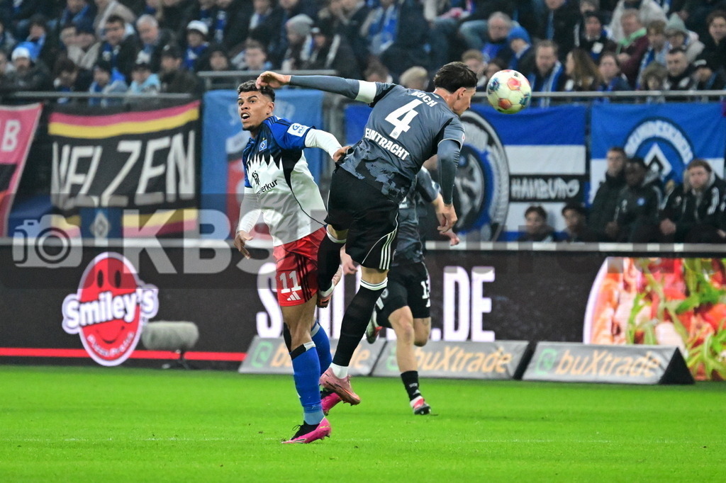 KBS Picture_HSV-Frankfurt_033 | v.l. Koenigsdoerffer Ransford-Yeboah (HSV) , Koch Robin (Eintr. Frankfurt) ,Sportplatz :  Volksparkstadion, - Realisiert mit Pictrs.com