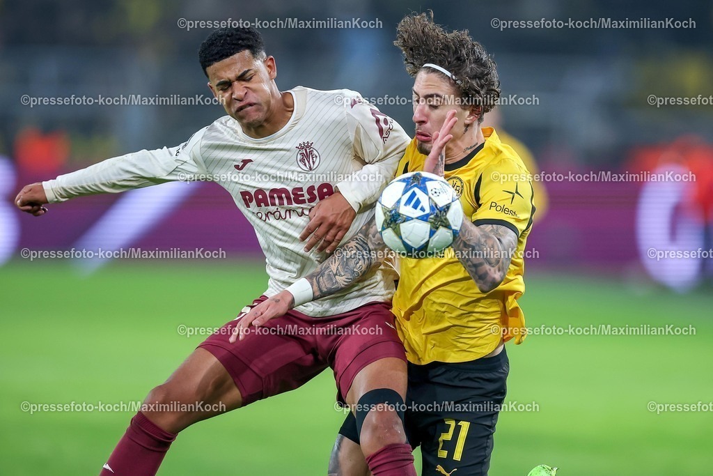 UCL25112502130 | 25.11.2025, Fußball, UEFA Champions League, Borussia Dortmund - FC Villarreal, BVB Stadion, 5. Spieltag, Saison 2025 2026: Santiago Mourino (FC Villarreal #15) im Zweikampf gegen  Fabio Silva (BVB #21)  Regulations prohibit any use of photographs as image sequences and or quasi-video.