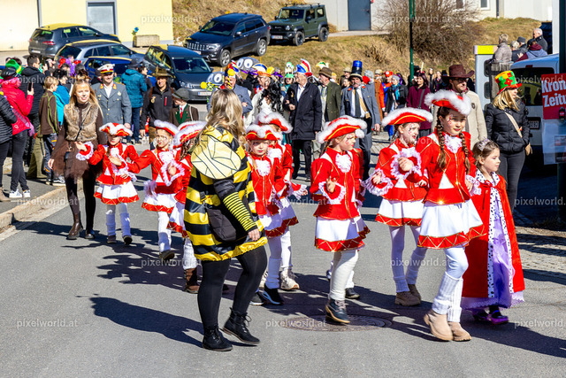 Bärentreiben in Steuerberg | Bildershop von pixelworld.at - Realisiert mit Pictrs.com