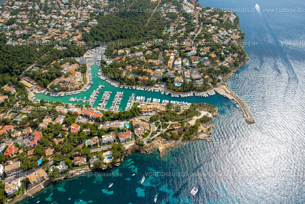 Mallorca230600419N | Luftbild, Yachthafen von Santa PonÃƒÆ’Ã‚Â§a, Puerto de Santa PonÃƒÆ’Ã‚Â§a mit Creu de Santa PonÃƒÆ’Ã‚Â§a, Ortsansicht, Santa Ponsa, Calvia, Balearen, Mallorca, Balearische Inseln, Spanien
