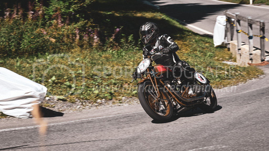 19. Arosa ClassicCar 2023 - 1. September 2023 | 19. Arosa ClassicCar 2023
Arosa, Schweiz

@arosaclassiccar, @arosa.official, #arosaclassiccar, #arosa, #76curves, #classiccar
Bild: Sportfotografie Markus Aeschimann | www.markus-aeschimann.ch - Realisiert mit Pictrs.com