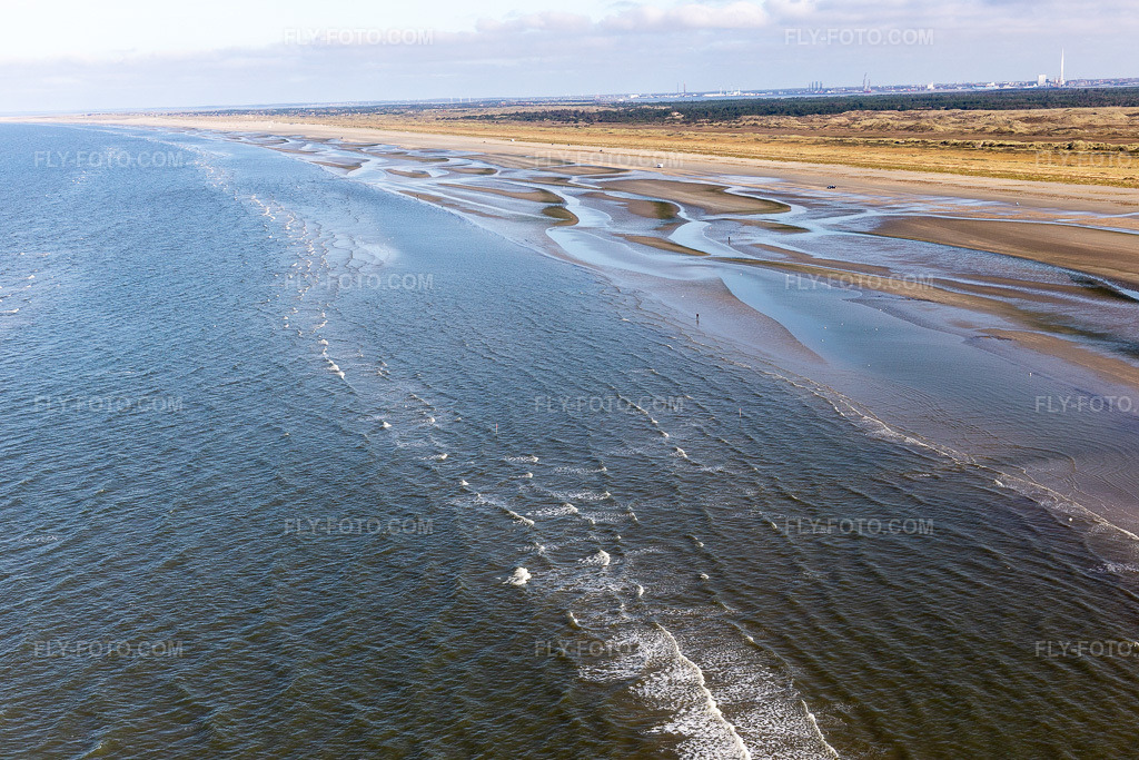 Aerial view: West coast at low tide in Fanø in the state South Denmark, Denmark.Photo: IMG_118650.jpg taken on 09/21/2019 by Werner Riehm/FLY-FOTO.comResolution of the original: 5472 x 3648 px