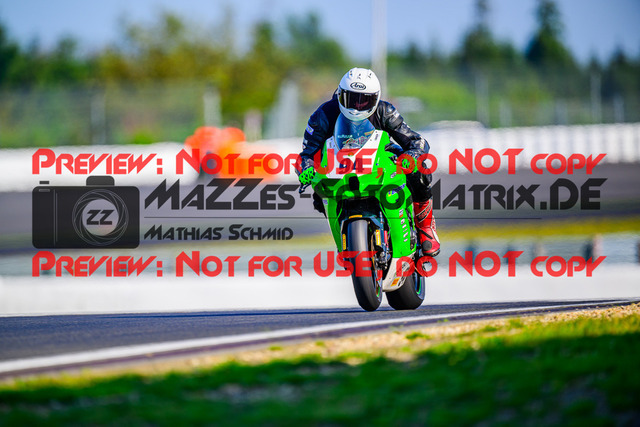 MaZZes_FotoMatrix_240901_6007705_5598 | STK1000