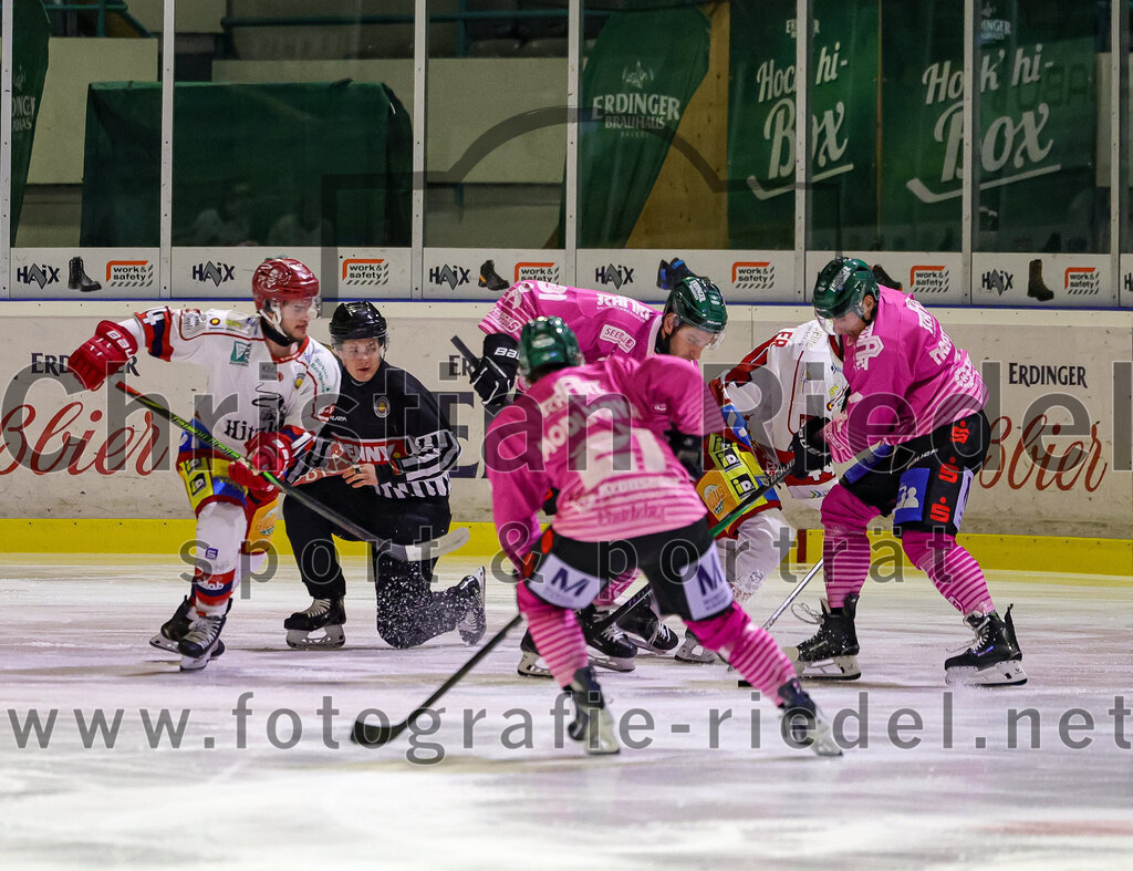 2025-10-24_035_TSV_Erding_gegen_Deggendorfer_SC | Erding, Deutschland, 24.10.2025:Eishockey, Oberliga Süd 2025 / 2026, 11. Spieltag, TSV Erding gegen Deggendorfer SC, Endergebnis: 2:4Foto: Christian Riedel / fotografie-riedel.net