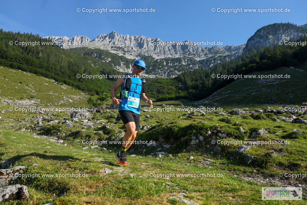 TRAA6282 | #kaiserkronetrail2026 #wilderkaiser #risewiththemountain@wilder.kaiser @scheffau.belebt @mammut #kaiserkronetrail #wilderkaiser #trailrunning #visittirol #inechtnochschöner #RisewiththeMountain #sportshot_your_pictrs #yourpictrs #trailrunningmoments #racephotos #kaiserkronetrail_official