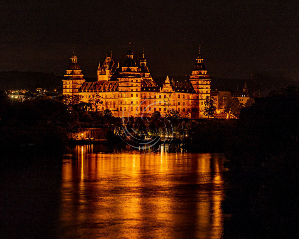 Aschaffenburg | Frank Herberich Fotografie, Frank Herberich, Fotografie, Hochzeit, Portrait, St. Peter Ording, Ording, Westerhever, Nordsee, Frank Fotografie, Hardheim,  Odenwald,Walldürn, Band,Eventfotografie - Realisiert mit Pictrs.com