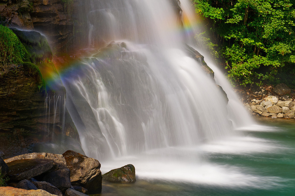 Wasserfall bei Faido | In diesem Shop werden vorwiegend künstlerisch hochstehende Aufnahmen aus dem Bereich der Naturfotografie zum Verkauf angeboten. - In this store mainly artistic high quality shots from the field of nature photography are offered for sale. - Realisiert mit Pictrs.com