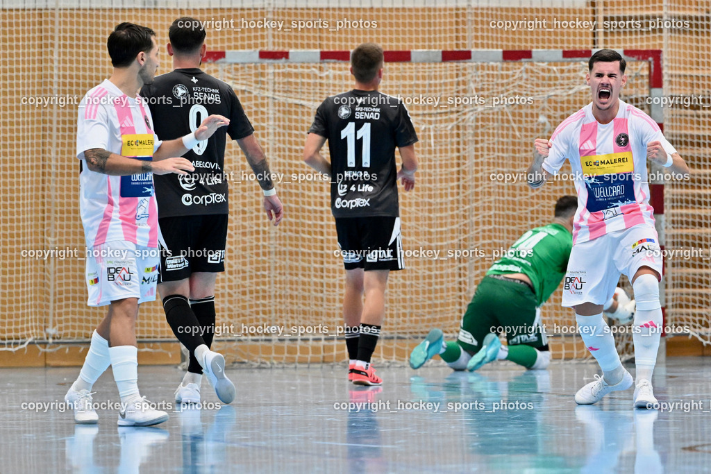 Carinthia Flamengo Futsal Club vs. FC Ljuti Krajisnici | #24 Dominik Hemmelmayer FC Ljuti Krajisnici, Jubel #72 Armin Kahvedzic Carinthia Flamengo, #9 Mak Karabegovic FC Ljuti Krajisnici, #11 Kenan Ramic FC Ljuti Krajisnici, #70 Yosifov Svetlozar Angelov Carinthia Flamengo, Carinthia Flamengo Futsal Club vs. FC Ljuti Krajisnici, Carinthia Flamengo Fusal Club vs. FC Ljuti Krajisnici am 12.10.2025 in Klagenfurt (Ballspielhalle Viktring), Austria, (Photo by Bernd Stefan)