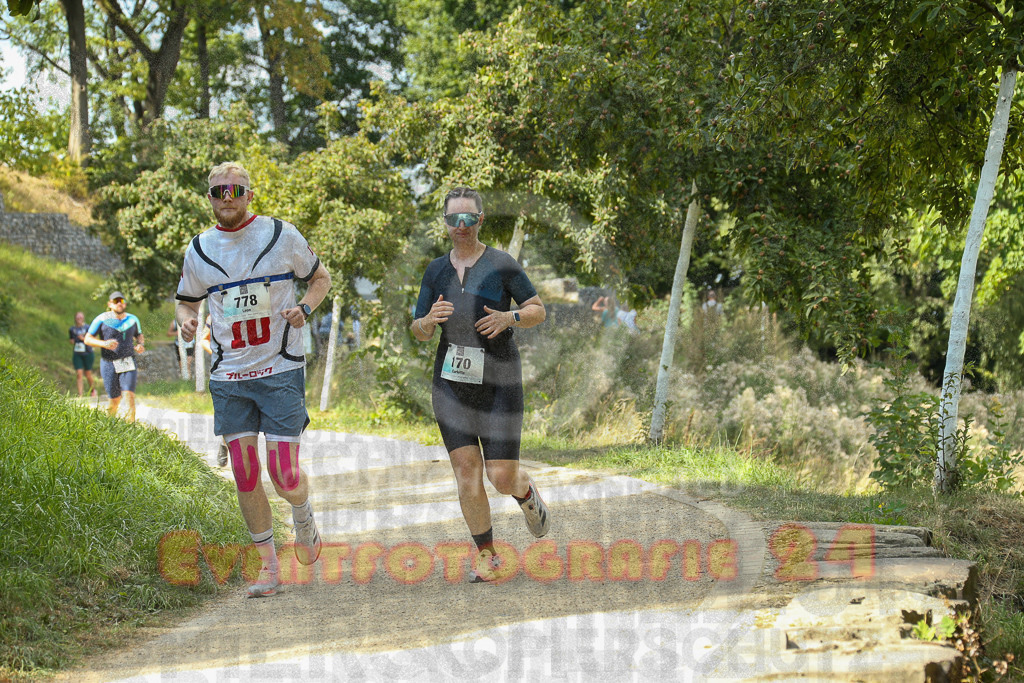 250824_1507_EX1_8499 | Sportfotografie im Rhein-Sieg Kreis, Köln, Bonn, NRW, Rheinland Pfalz, Hessen, etc. Unser Tätigkeitsfeld umfasst den Laufsport vom Volkslauf über den Marathon, Duathlon, Triathon bis zum Ultralauf wie Kölnpfad Ultra oder Schindertrail.