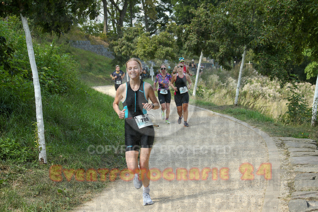 250824_1443_EX1_7276 | Sportfotografie im Rhein-Sieg Kreis, Köln, Bonn, NRW, Rheinland Pfalz, Hessen, etc. Unser Tätigkeitsfeld umfasst den Laufsport vom Volkslauf über den Marathon, Duathlon, Triathon bis zum Ultralauf wie Kölnpfad Ultra oder Schindertrail.