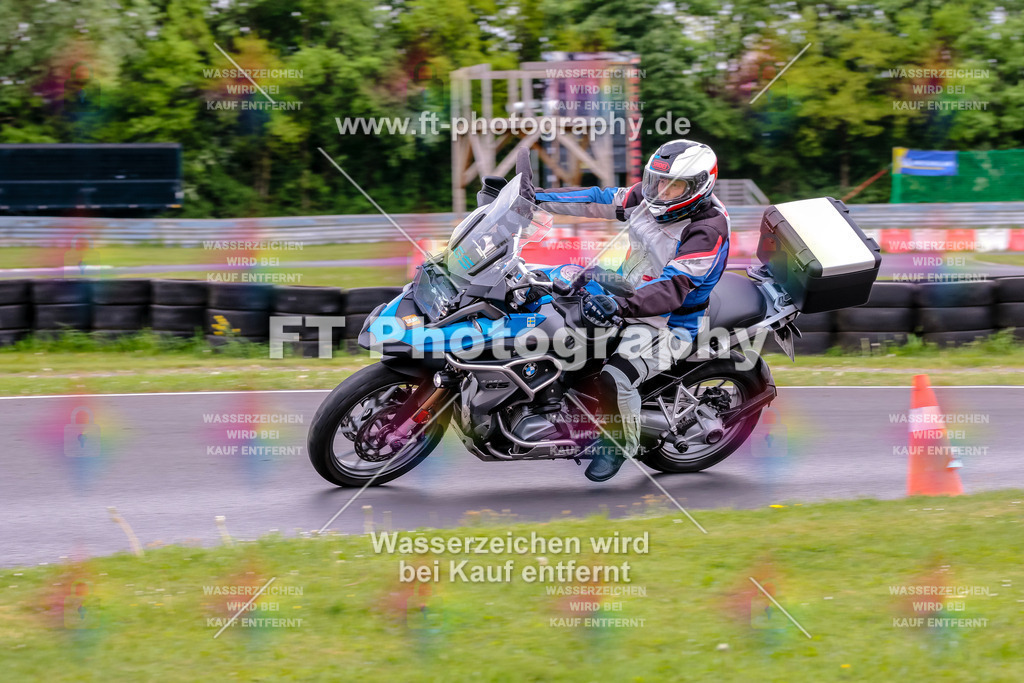MotoTeamVBK-20212 | Hier findet Ihr Bilder von Touristenfahrten auf der Nürburgring Nordschleife oder von anderen Veranstaltungen die ich besucht habe. Viel Spass beim Durch Schauen 