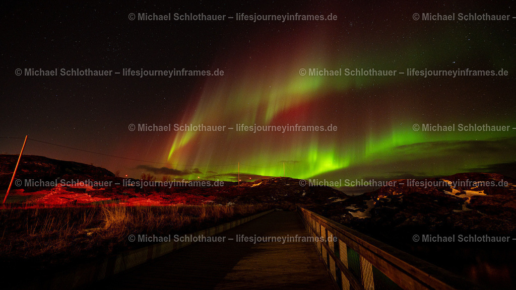 Northern Lights - Somaroy - Norway | Wildlife- und Landschaftsfotografie als Wandbild, Poster & mehr. Einzigartige Naturmomente aus Neuseeland, Norwegen & weltweit – fotografiert von Michael Schlothauer. - Realisiert mit Pictrs.com