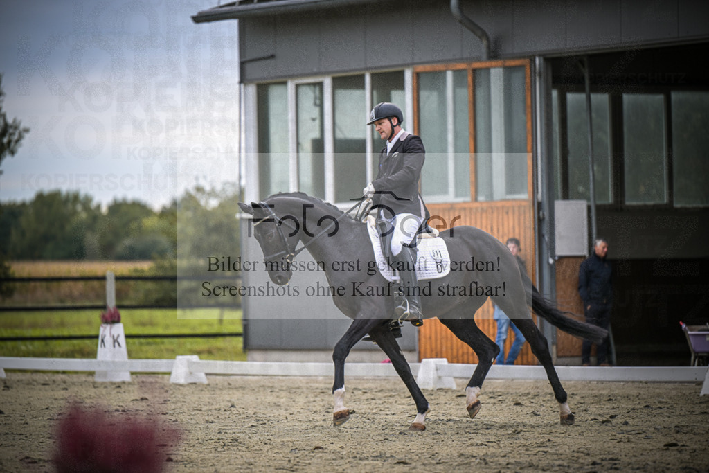 DOS_1079 | Entdecke hochwertige Reitturnierfotos von Foto Oger. Professionell, emotional und authentisch – jetzt Lieblingsmomente im Shop bestellen.Deutschlandweite Turnierfotografie. - Realisiert mit Pictrs.com