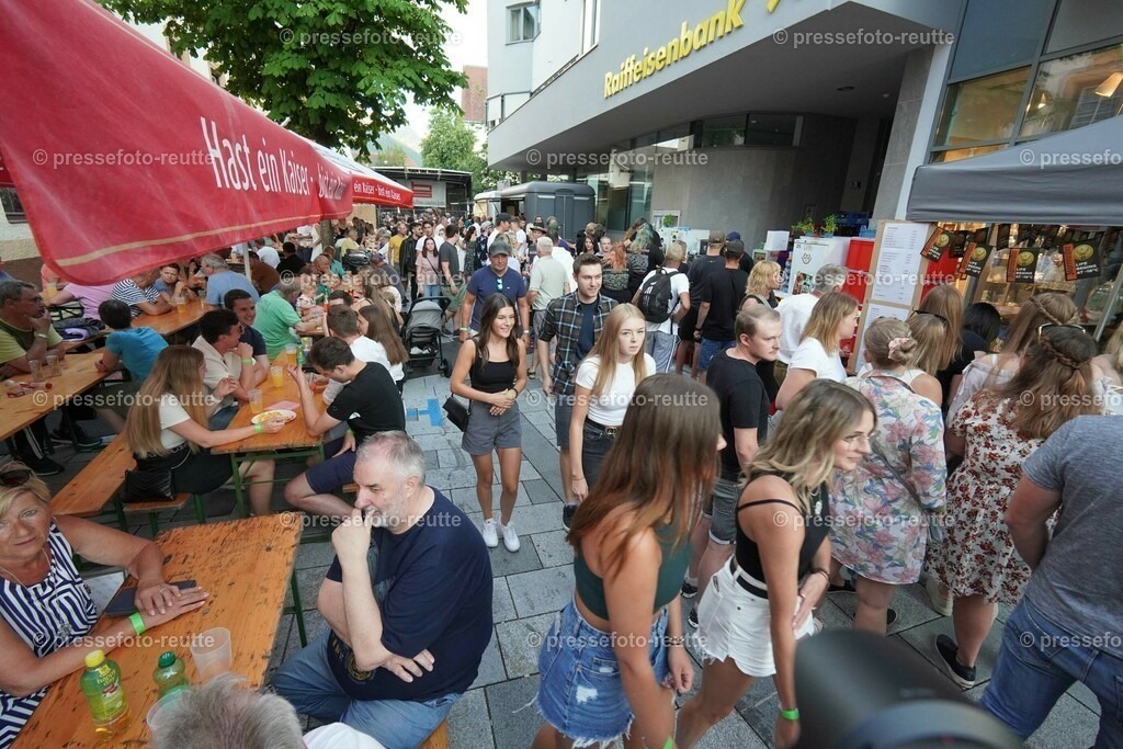news-2023-Juli15-Marktfest_Reutte2-DSC01653 | Info aus dem Bezirk Reutte/Ausserfern Tirol sowie eine umfangreiche Bilddatenbank über die gesamte Region: Lechtal, Talkessel Reutte, Tannheimertal, Zwischentoren. Lech, Plansee, Zugspitze, Grenztunnel, B179, Fernpassstraße, Verkehr, Lawinen, Tradition, - Realisiert mit Pictrs.com