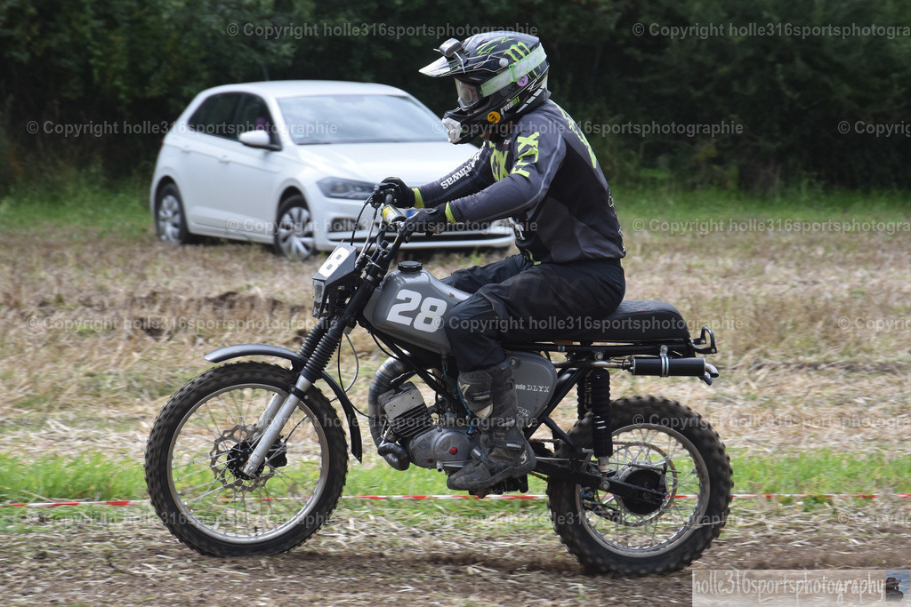 DSC_0032_01 (2) | Sportfotografie , Motorsport, Motoross, Reitsport, Mointainbike, Enduro,
Landschaft , Outdoor, Eventfotografie, Landschaft, Bilder online bestellen - Realisiert mit Pictrs.com