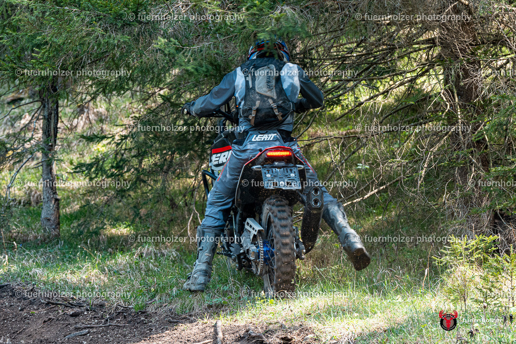 fuernholzer_250501-C2-467 | Fotografische Impressionen von der Red Stag Enduro Extreme by fuernholzer-photography.com. Endurosport in Österreich fotografisch festgehalten von fuernholzer. Auftragsfotografie für Private, Gewerbefotos und Industriefotografie. Eventfotografie, Sportfotografie und Motorsportfotografie. Anbieter von Fotoworkshops, Fototraining, fotografischen Vorträgen und Fotoseminaren.