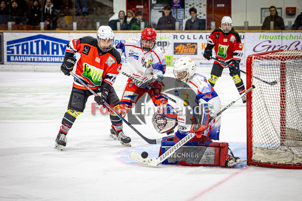 Peißenberg MINERS U20 gegen EC Peiting U20 | Eishockey Bayernliga U20 Vorrunde, Peißenberg MINERS U20 gegen EC Peiting U20, 20260228,Torchance,2026-02-28 in Peißenberg (flatbuy Arena Peißenberg), Copyright: WolfgangxLindner www.foto-lindner.de