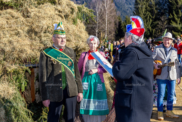 Bärentreiben in Steuerberg | Bildershop von pixelworld.at - Realisiert mit Pictrs.com