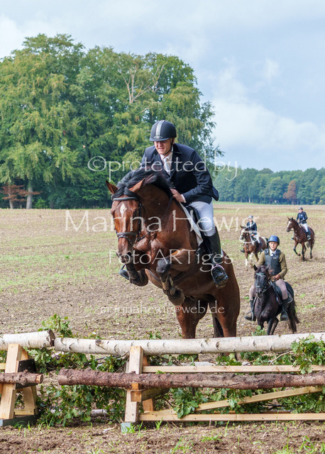 Jagd Perdoel 26-04081_MarinaHewig | Fotografie, FotoArt, PferdesportArt, Pferdesportfotografie, Landschaftsfotografie, Reisefotografie, Reise, Pferde - Realisiert mit Pictrs.com