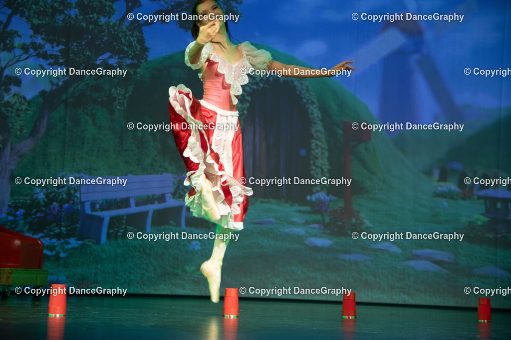 GPHY3058 | DanceGraphy - Realisiert mit Pictrs.com