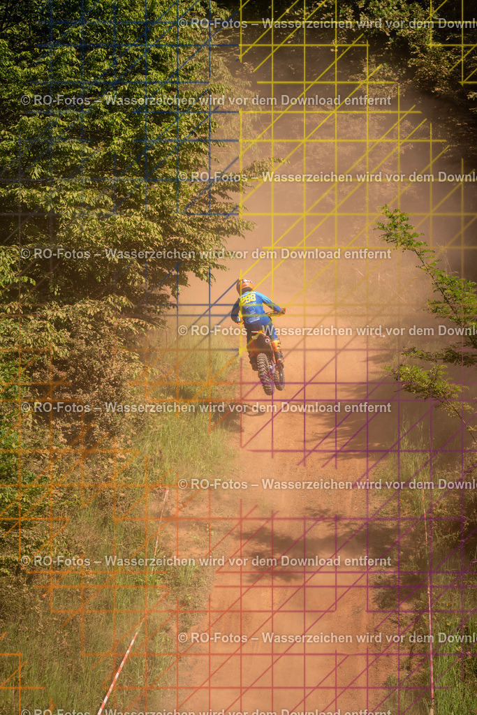 Wolfshausen 3 Lauf -1498 | Sportfotografie von RO-Fotos: Motorsport, Motocross, Enduro, Laufveranstaltungen und Triathlon. Professionelle Fotos von Sportlern und Events. - Realisiert mit Pictrs.com