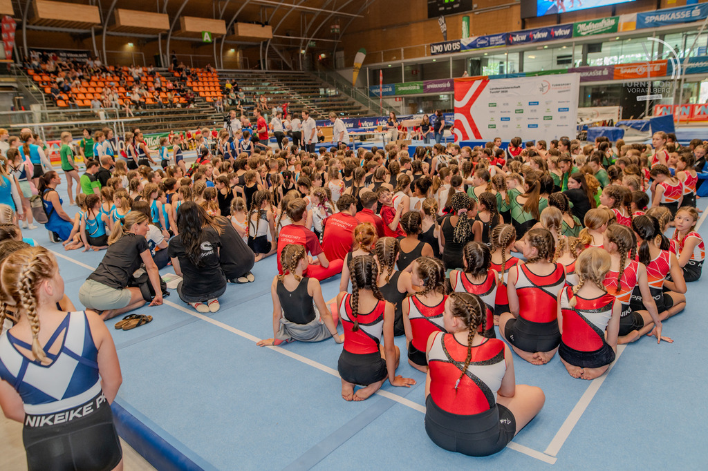 DSC_8871 | "Fussifoto.com – Ihr Ansprechpartner für hochwertige Fotografie! Entdecken Sie kreative Bilder und professionelle Dienstleistungen. Kontaktieren Sie uns für Ihre Projekte!"