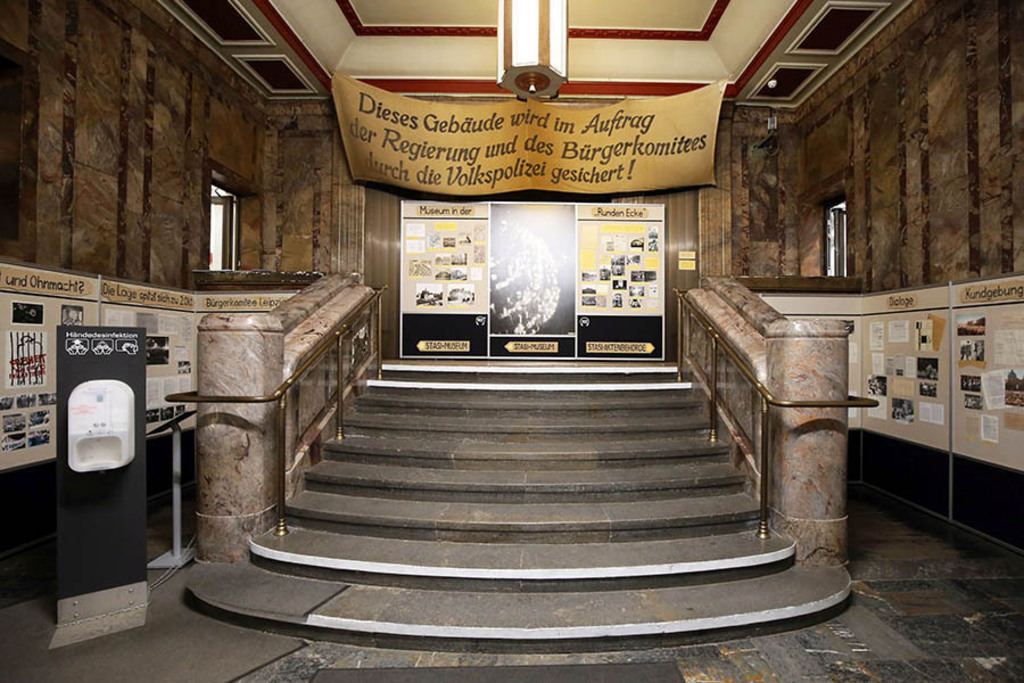 Foto: Leipzig - Gedenkstätte Museum in der Runden Ecke | Das Team hinter BILDLEXIKON LEIPZIG bündelt historische wie aktuelle Informationen über die Stadt Leipzig in Text und Bild auf einer Plattform und stellt diese der interessierten Öffentlichkeit zur Verfügung.