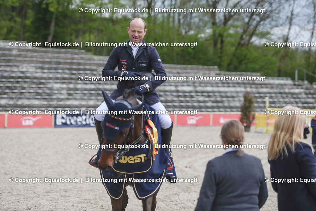 20230514_CCI4_Springen_0437 | equistock