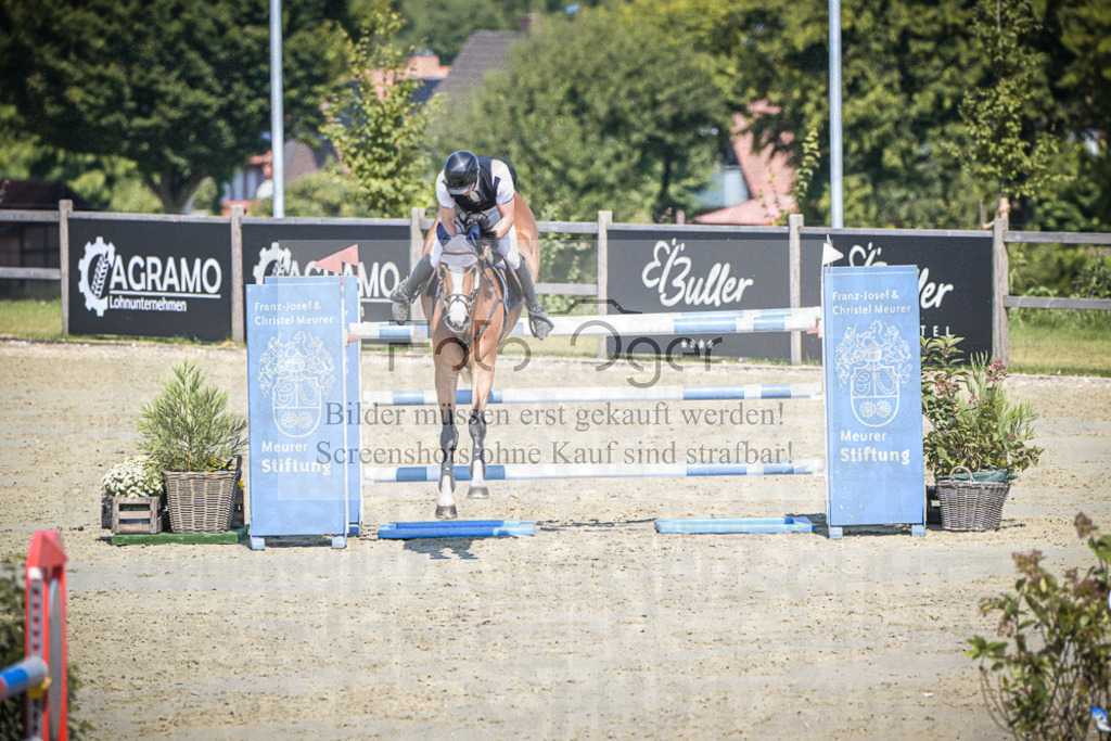 DOS_0861 | Entdecke hochwertige Reitturnierfotos von Foto Oger. Professionell, emotional und authentisch – jetzt Lieblingsmomente im Shop bestellen.Deutschlandweite Turnierfotografie. - Realisiert mit Pictrs.com
