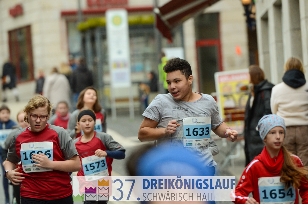 Stadtwerke Jugendlauf 1700m | 3 Koenigslauf 2023 - Realisiert mit Pictrs.com